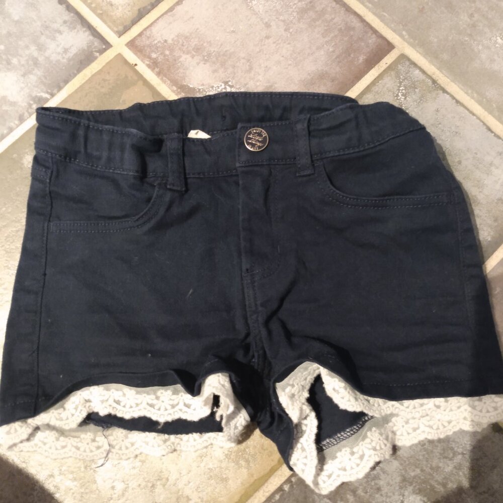 Little girls size 6 -7 dark blue shorts L.O.G.G.